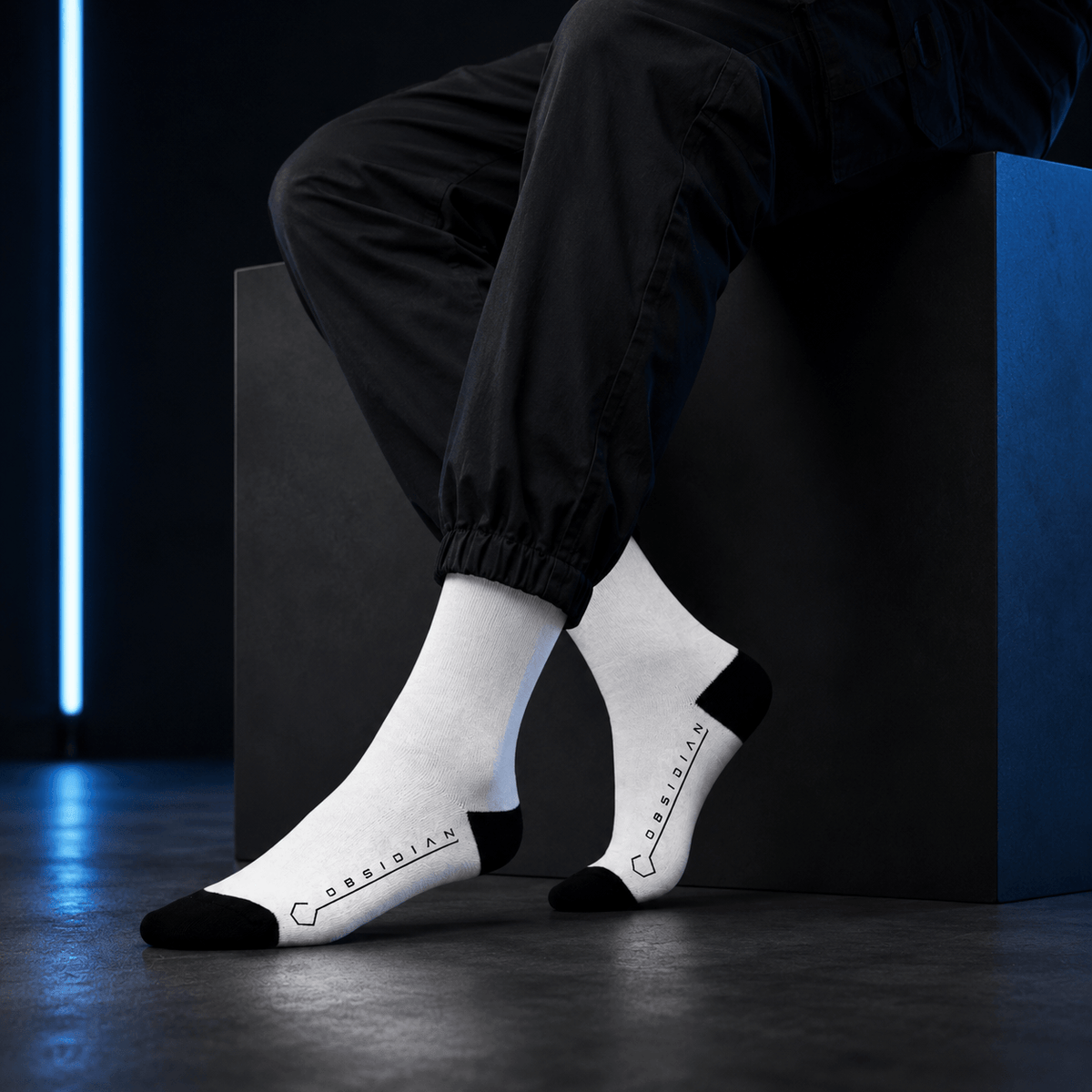 Obsidian Motion Crew Socks White